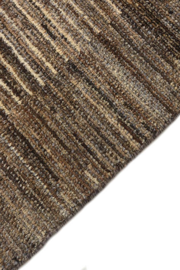 Detail image of 4' 3 x 6' Hand Knotted Darya Wool Rug