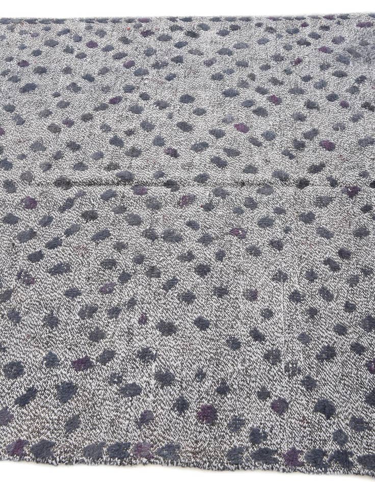 Detail image of 5' 2 x 8' 6  Hand Knotted Darya Wool Rug