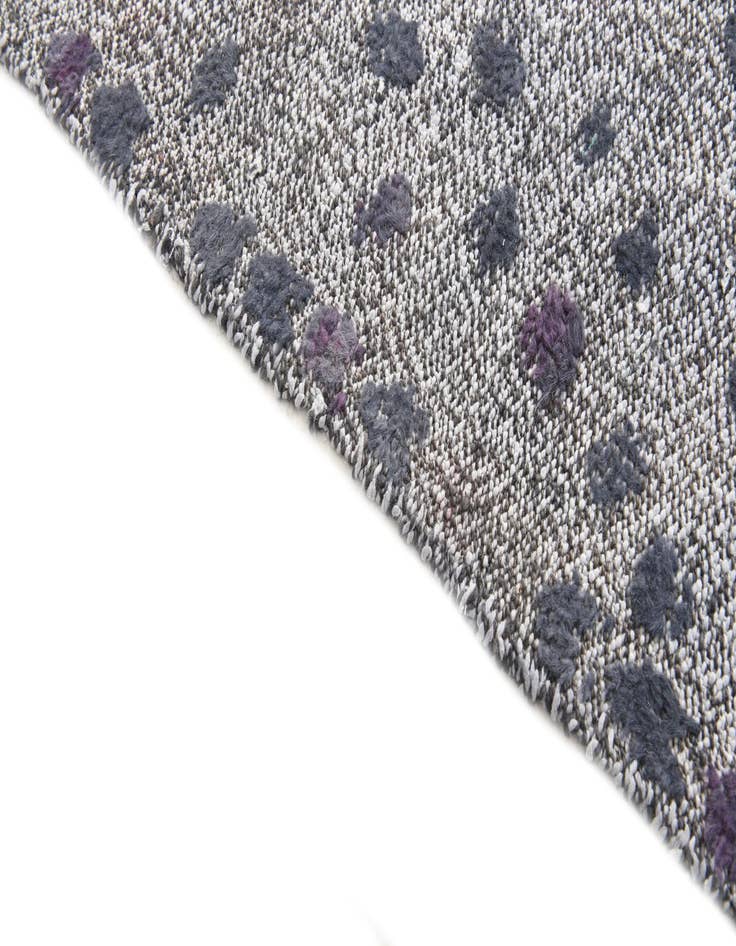 Detail image of 5' 2 x 8' 6  Hand Knotted Darya Wool Rug