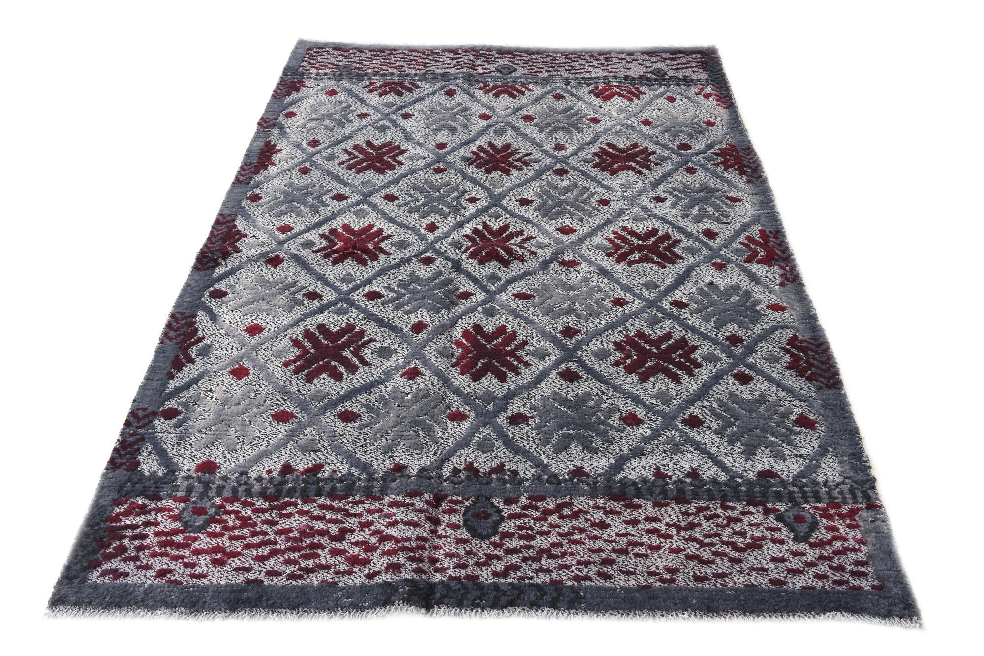4' 10 x 6' 11 Hand Knotted Darya Wool Rug
