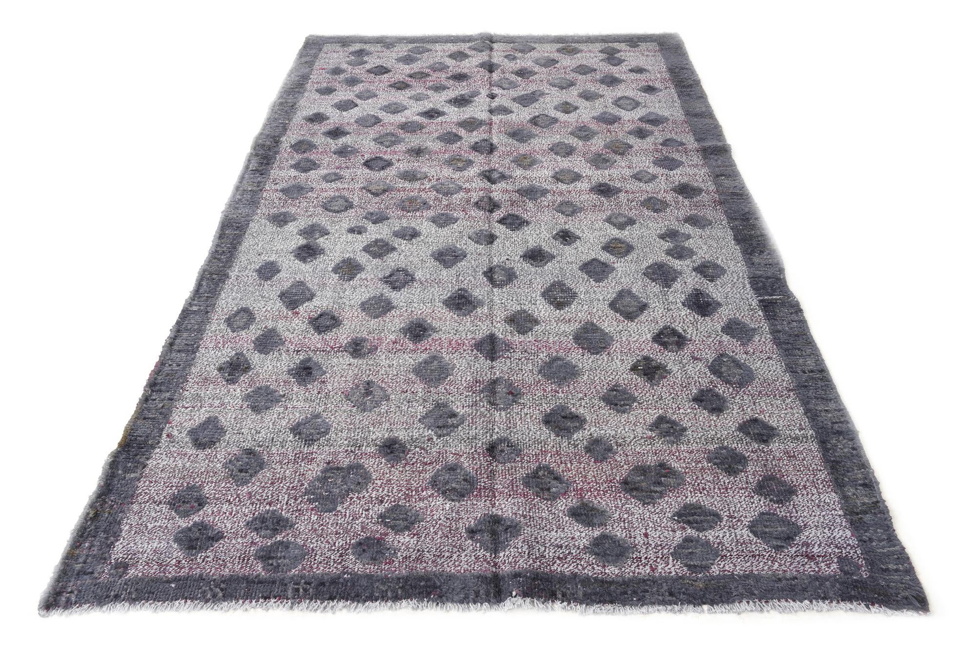 5' 5 x 8' 8 Hand Knotted Darya Wool Rug