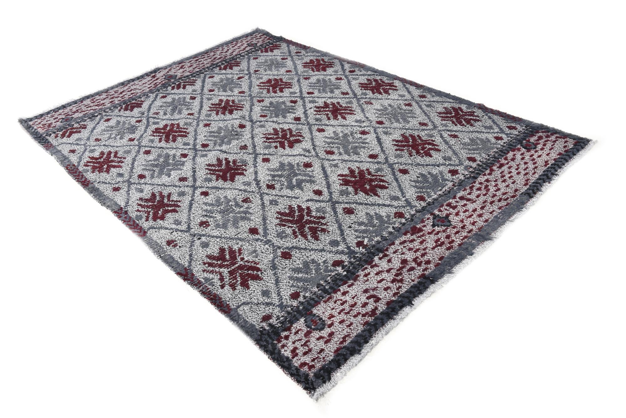 5' 6 x 8' Hand Knotted Darya Wool Rug