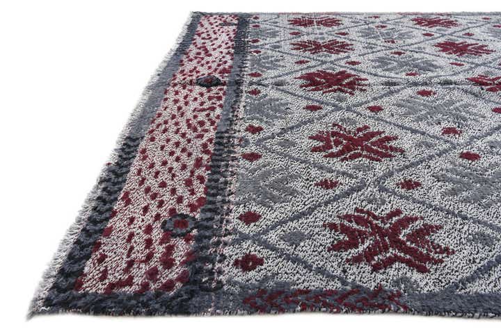 5' 6 x 8' Hand Knotted Darya Wool Rug