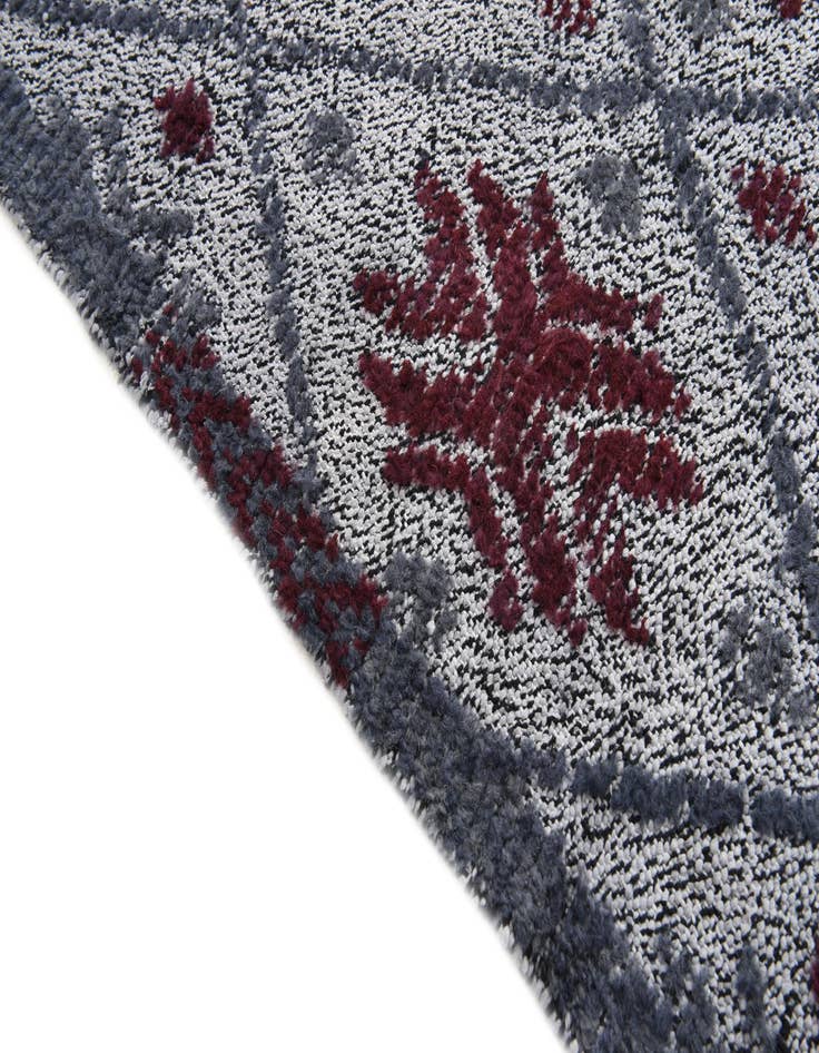 Detail image of 5' 6 x 8'  Hand Knotted Darya Wool Rug