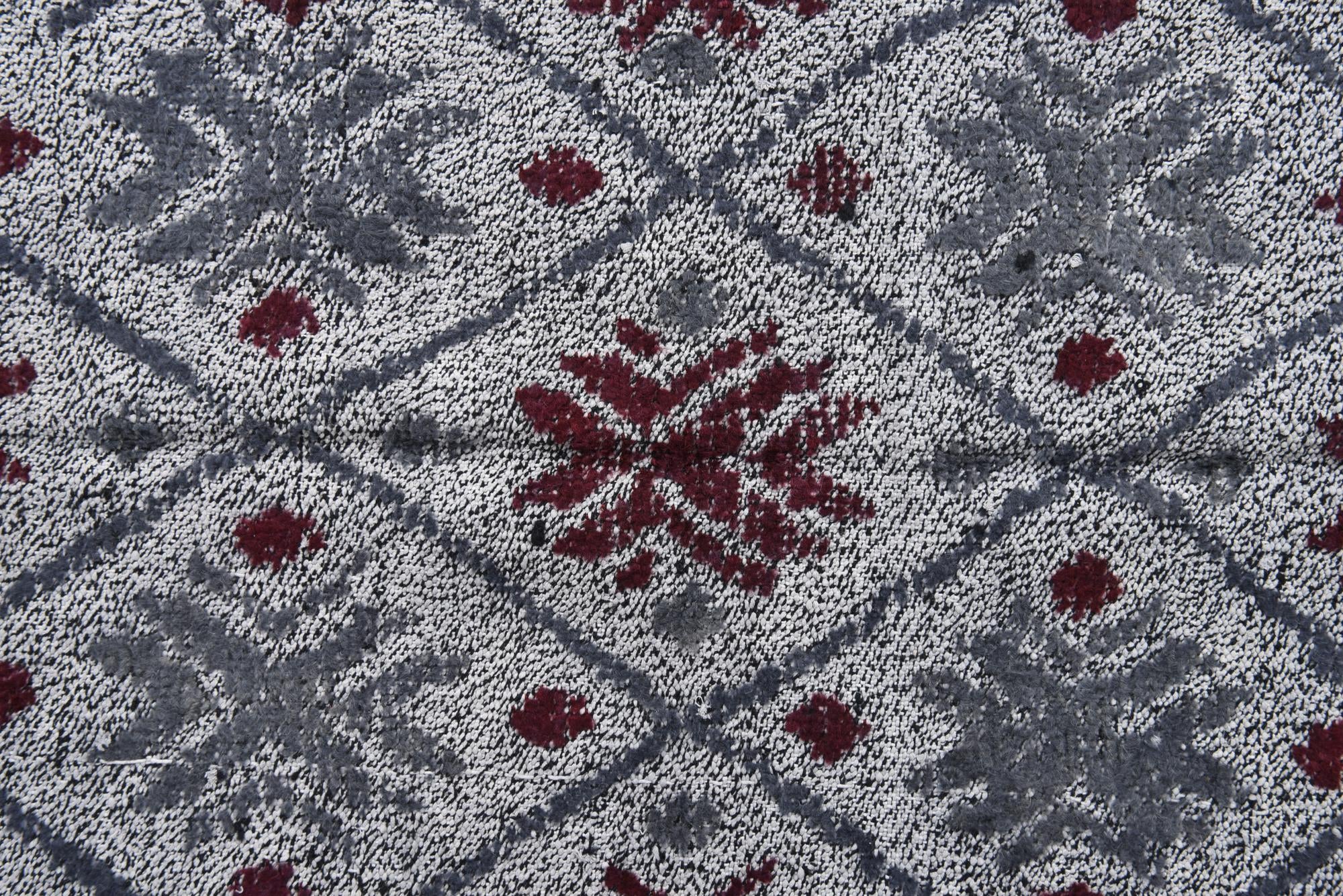 5' 6 x 8' Hand Knotted Darya Wool Rug