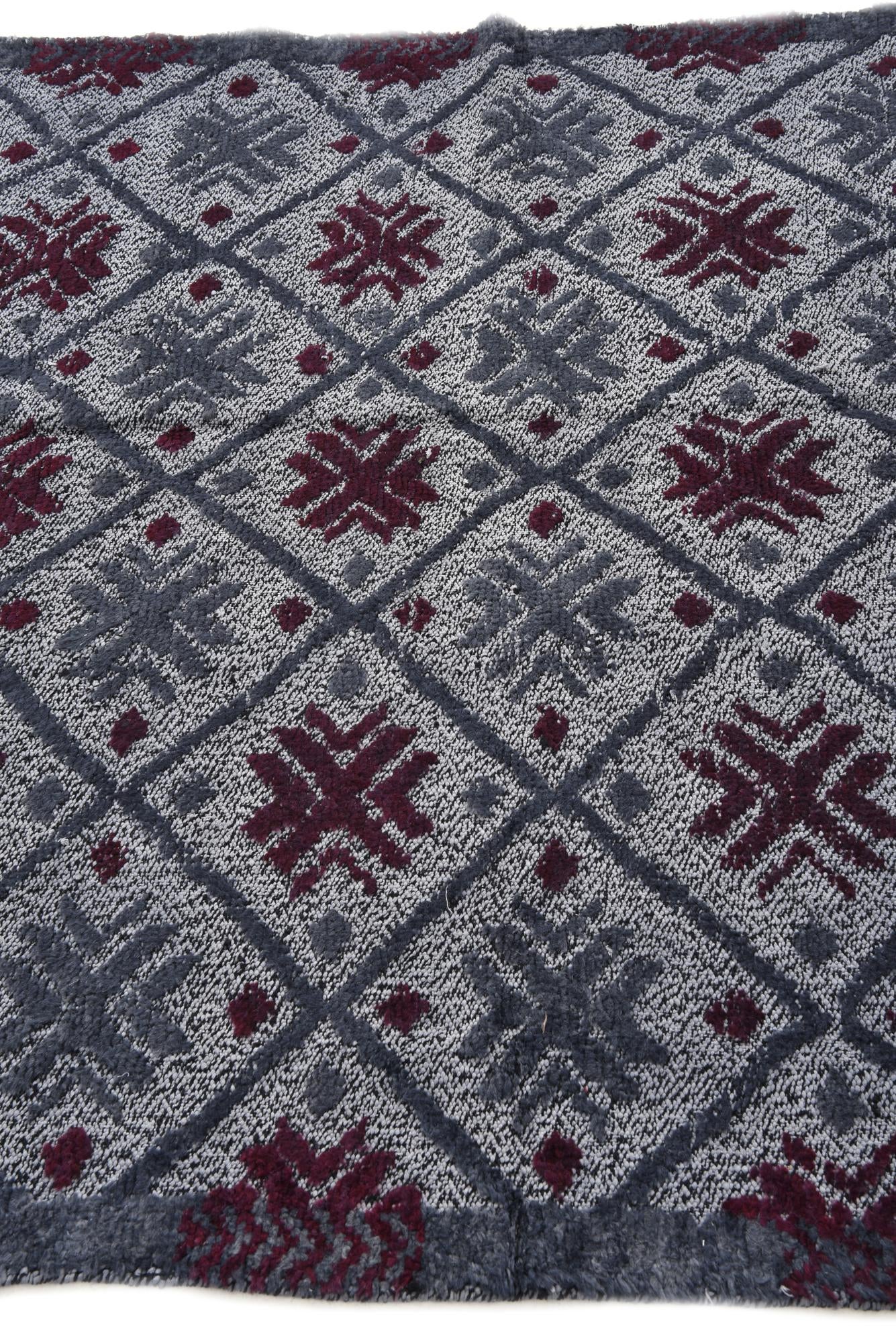 4' 10 x 6' 10 Hand Knotted Darya Wool Rug