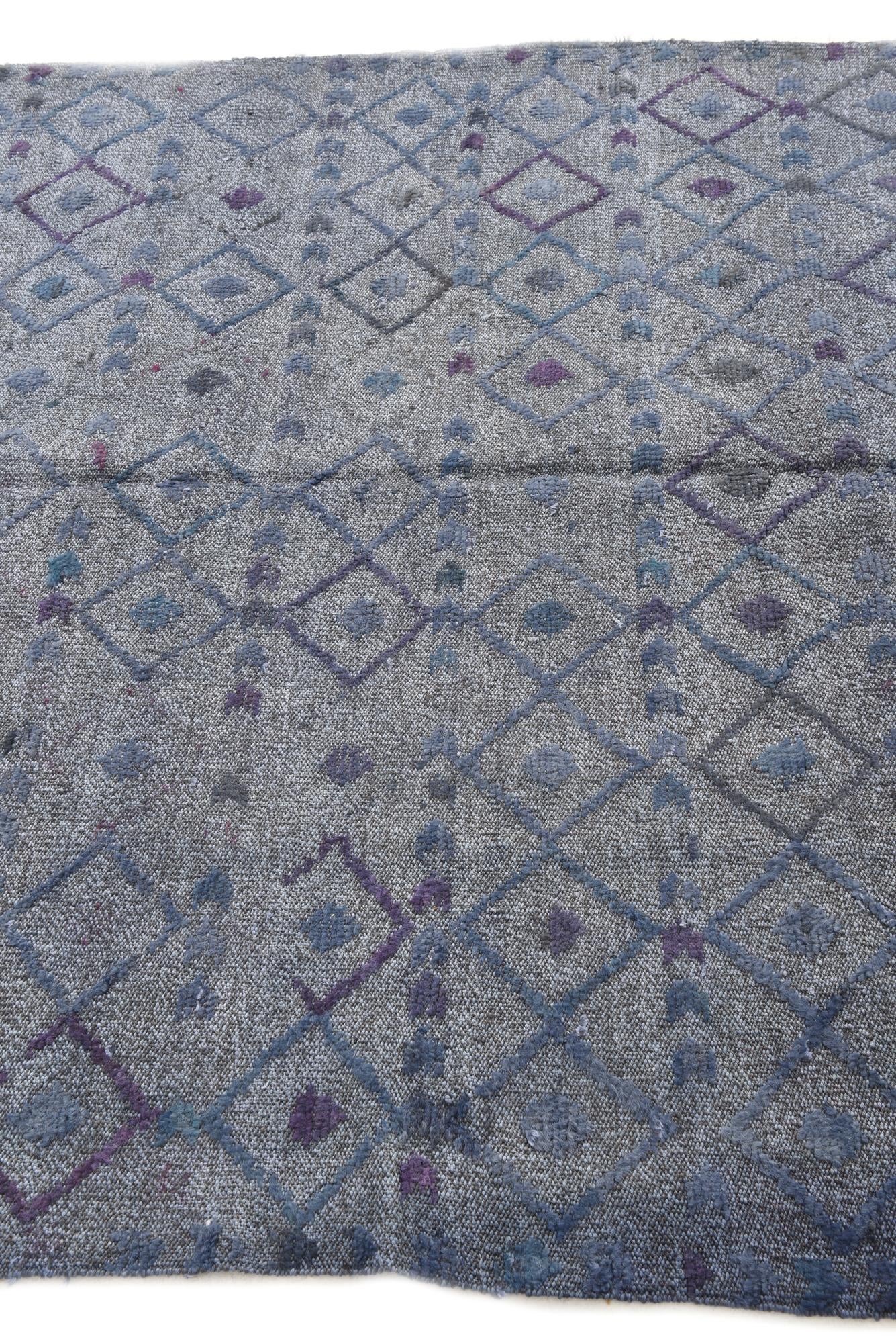 5' 8 x 8' 4 Hand Knotted Darya Wool Rug