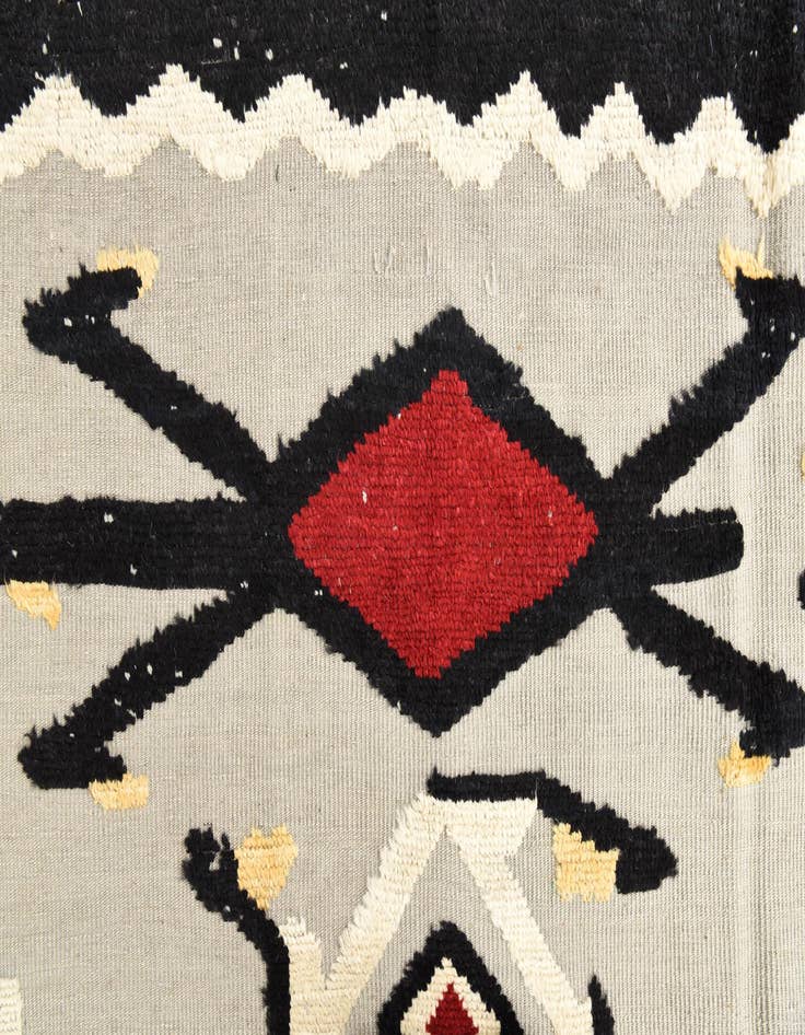 Detail image of 8' 10 x 10' 8  Hand Knotted Darya Wool Rug