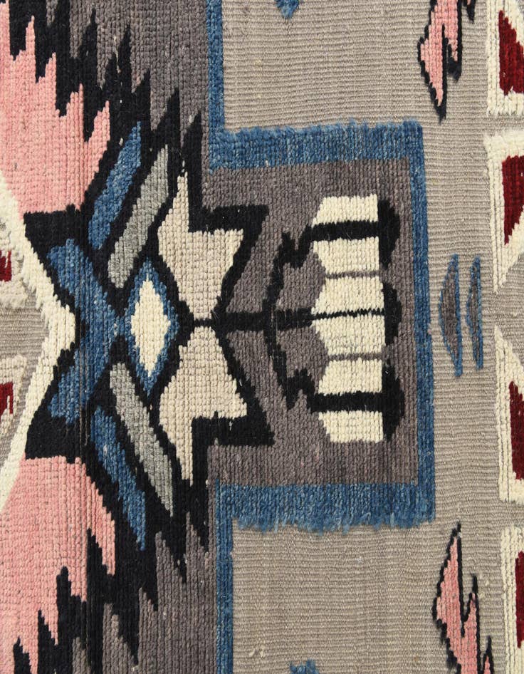 Detail image of 7' 9 x 10' 6  Hand Knotted Darya Wool Rug