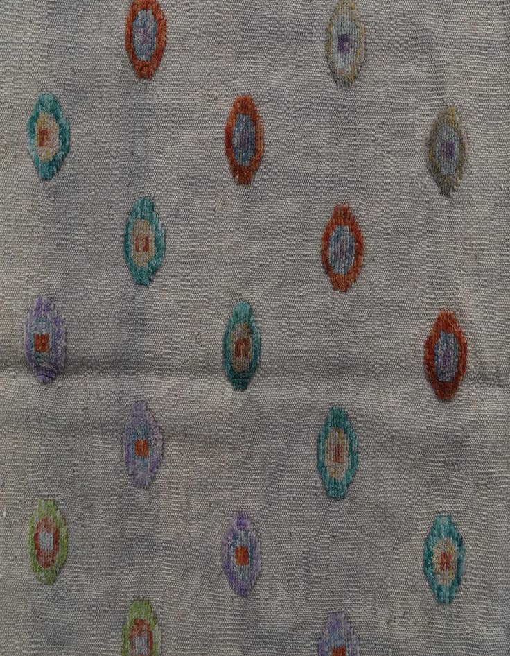 Detail image of 6' 10 x 9' 7  Hand Knotted Darya Wool Rug