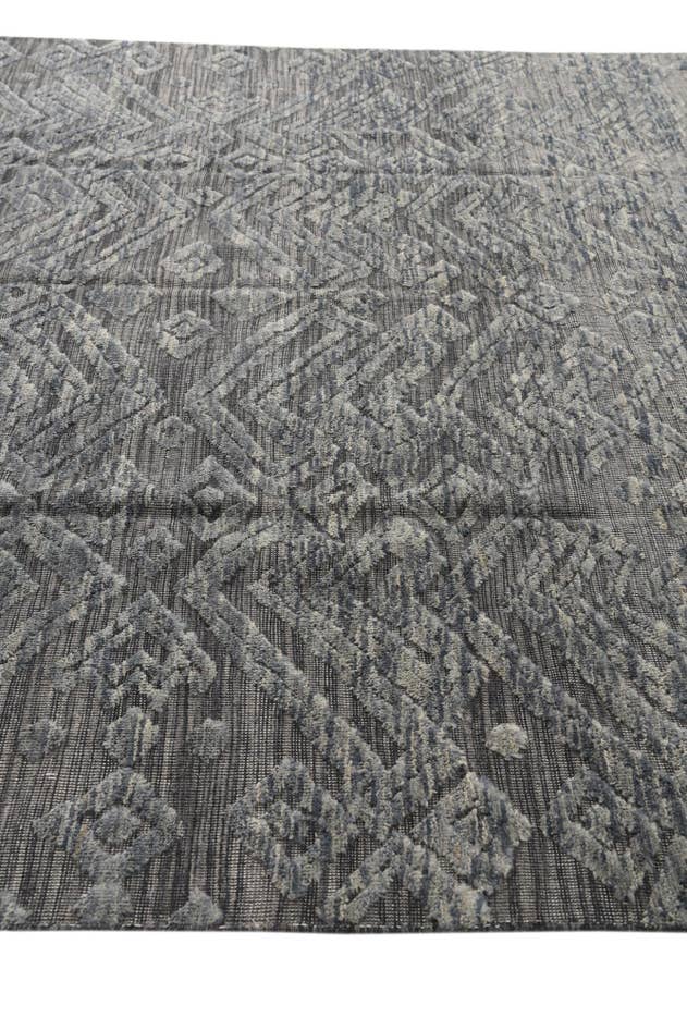 Detail image of 8' 3 x 10' 8 Hand Knotted Darya Wool Rug