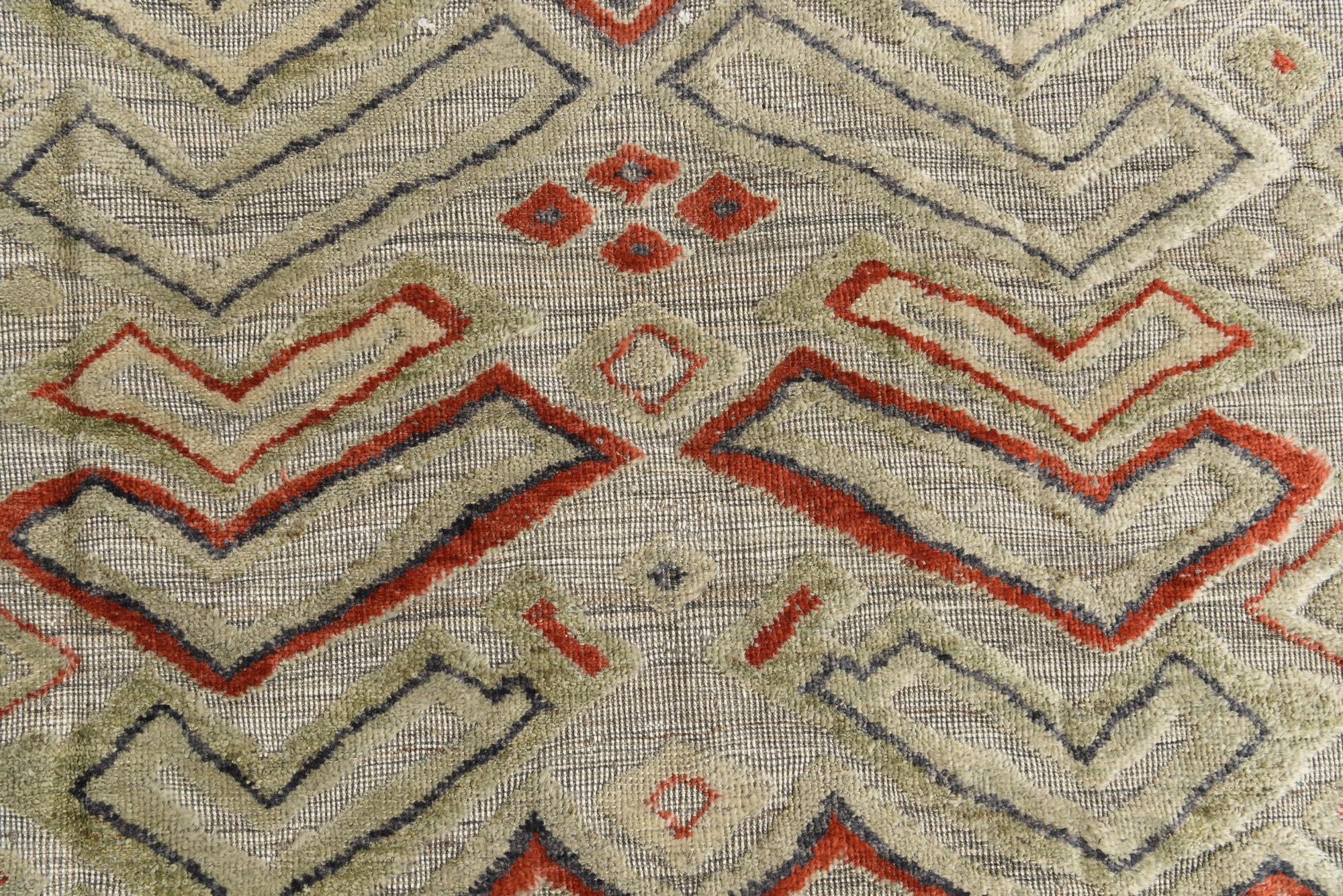 8' 2 x 10' 2 Hand Knotted Darya Wool Rug