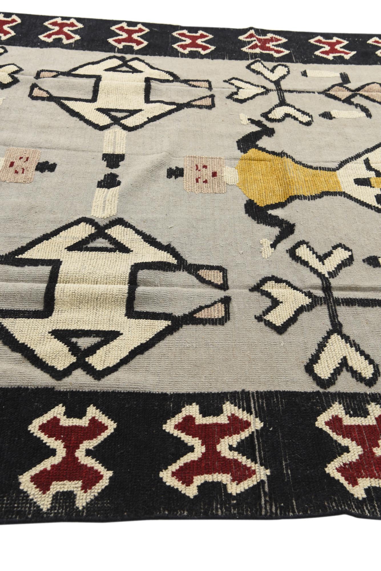 7' 8 x 10' 4 Hand Knotted Darya Wool Rug