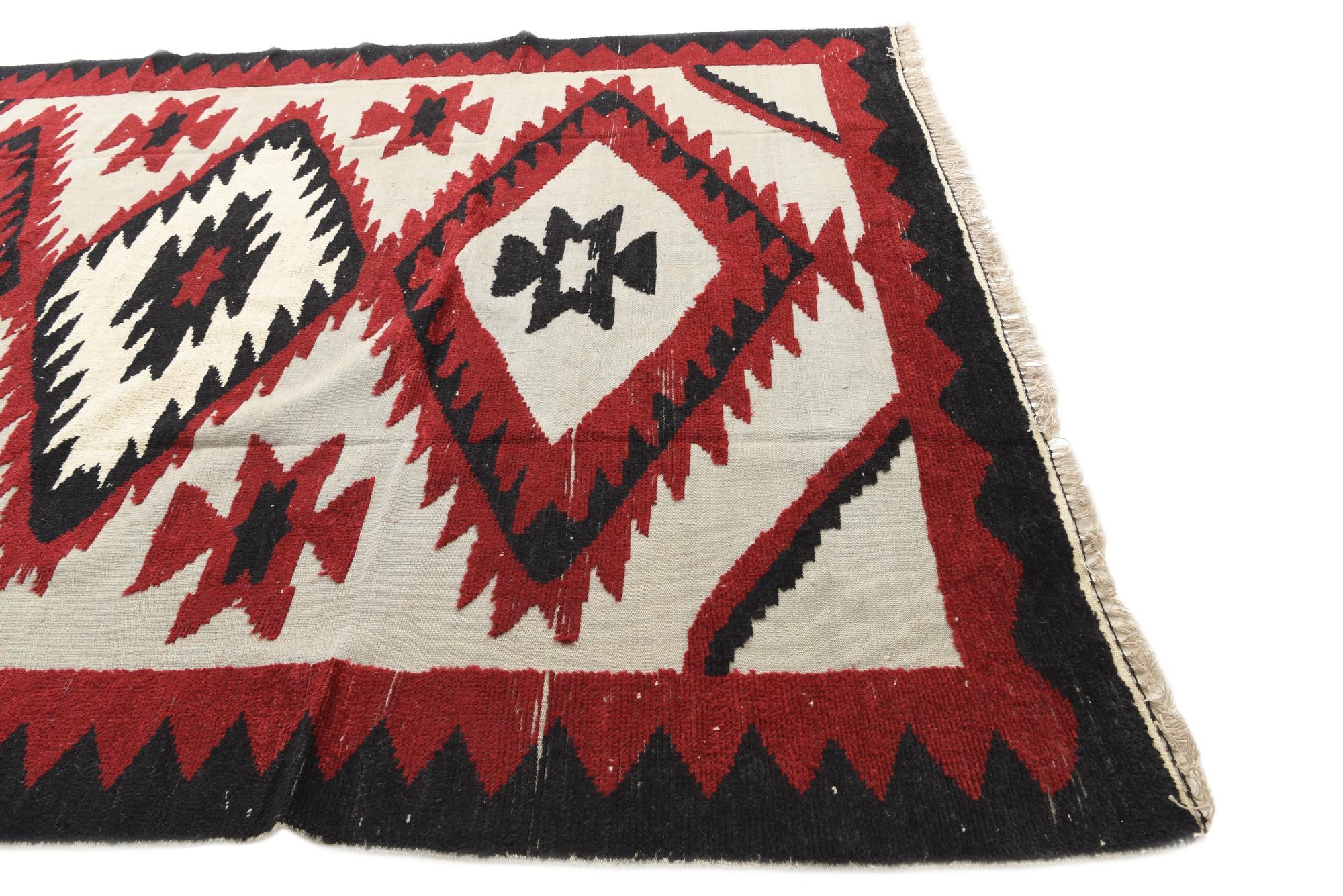 8' 1 x 10' 5 Hand Knotted Darya Wool Rug