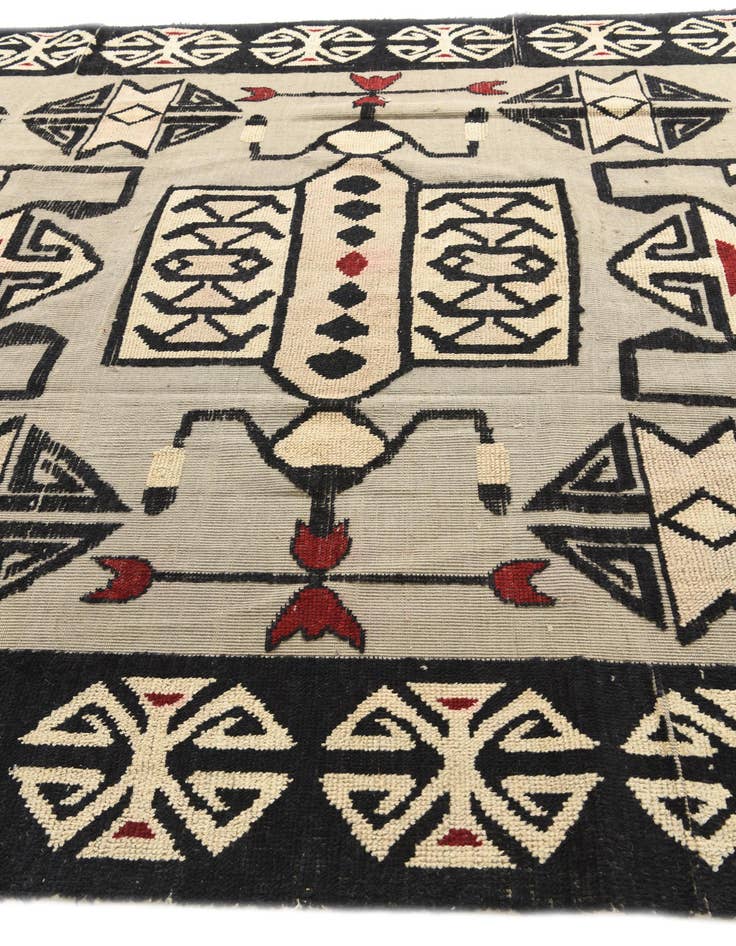 Detail image of 8' 10 x 12' 8  Hand Knotted Darya Wool Rug