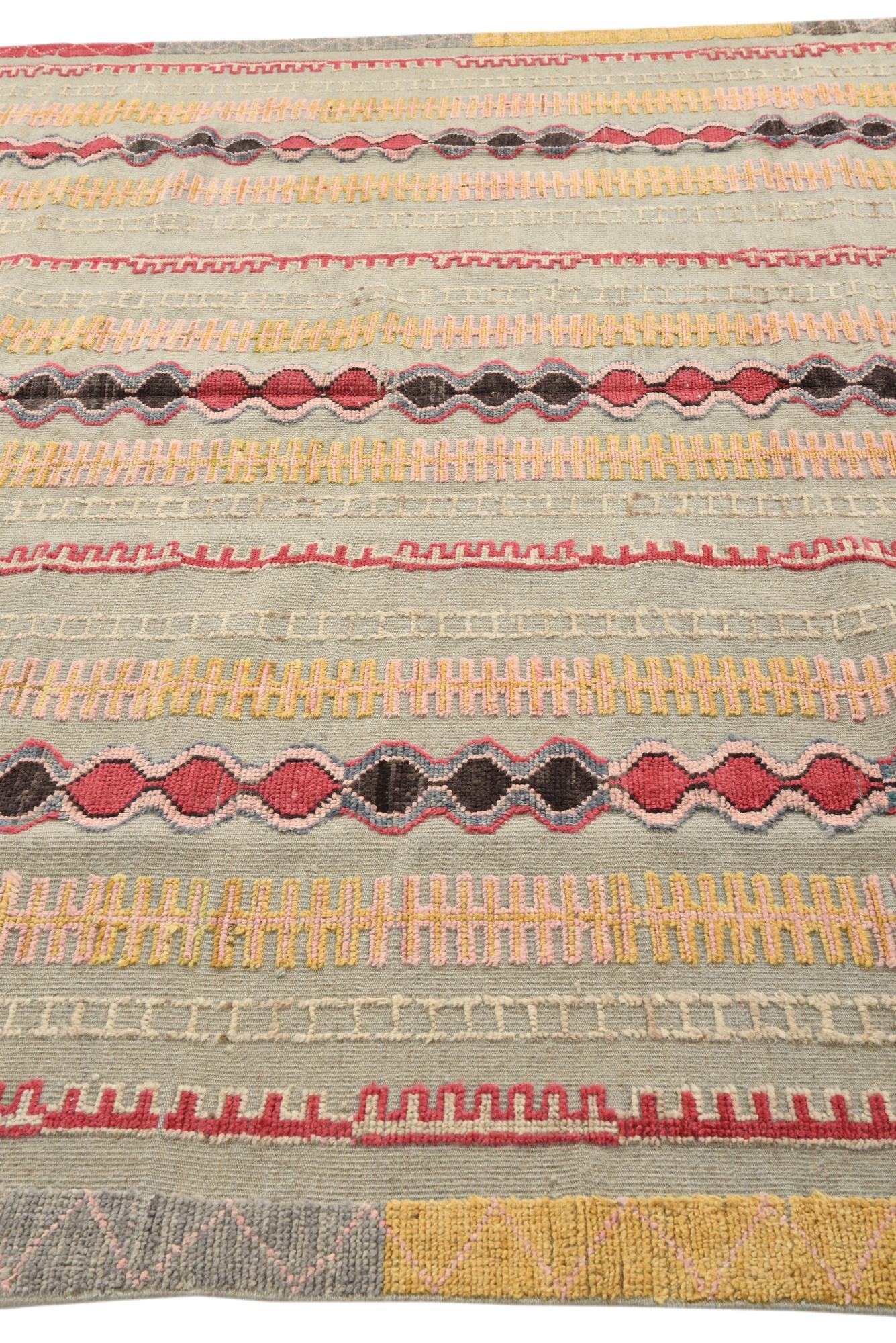 8' 10 x 12' 4 Hand Knotted Darya Wool Rug