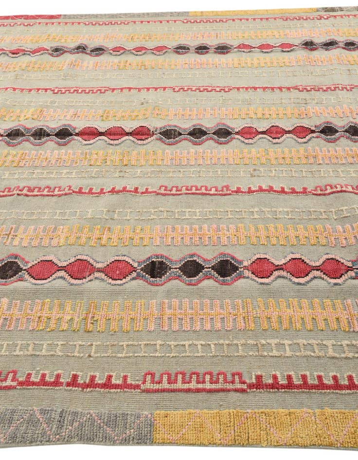 Detail image of 8' 10 x 12' 4  Hand Knotted Darya Wool Rug