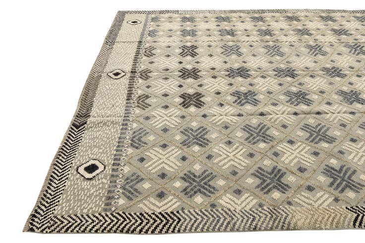 Detail image of 8' 10 x 12' 6 Hand Knotted Darya Wool Rug