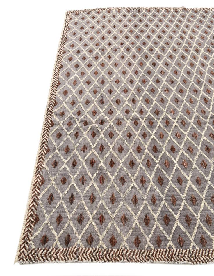 Detail image of 8' 2 x 10' 7 Hand Knotted Darya Wool Rug