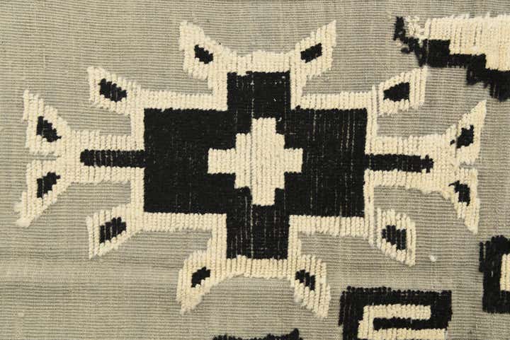 7' 8 x 11' 1 Hand Knotted Darya Wool Rug