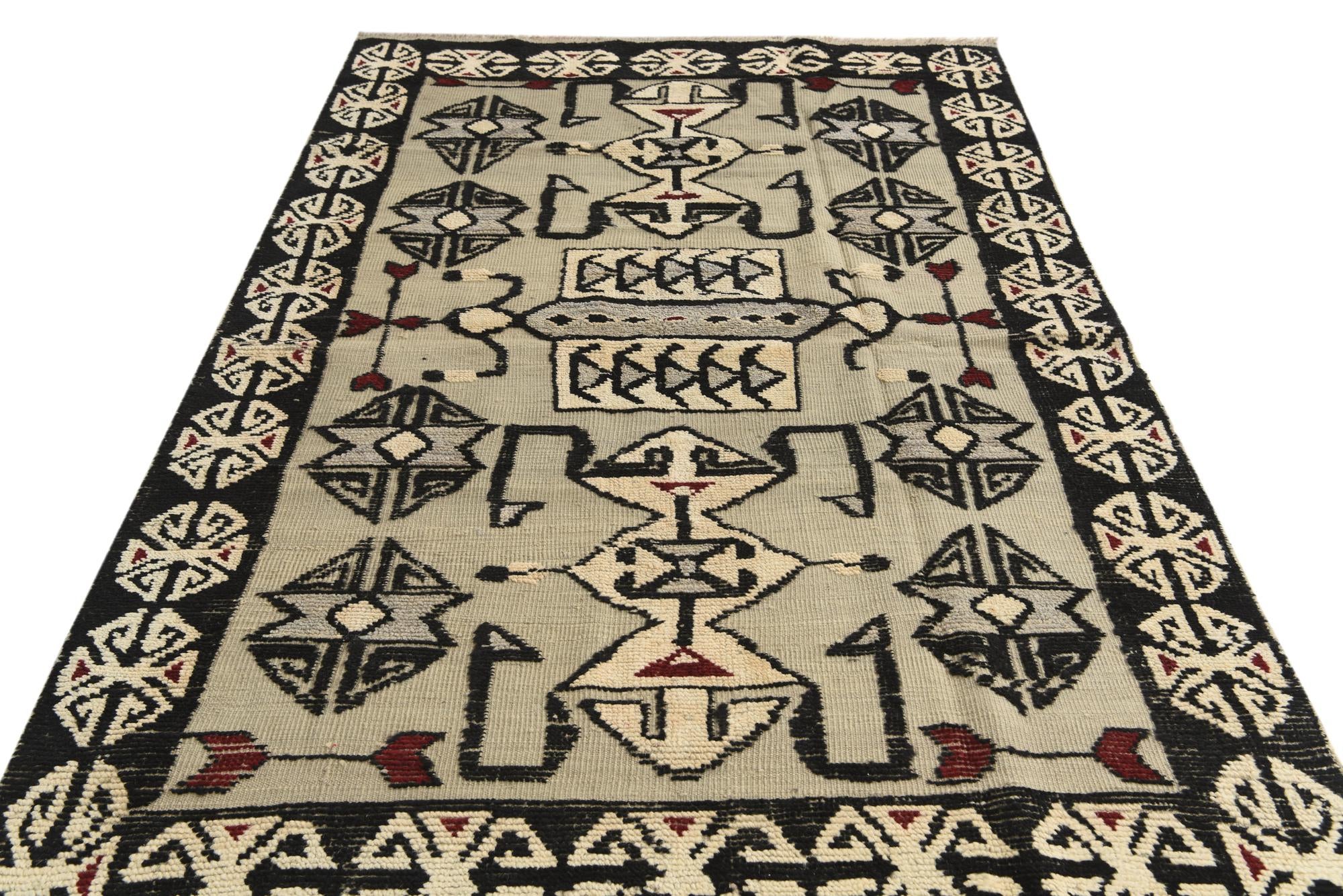 5' 2 x 8' 8 Hand Knotted Darya Wool Rug