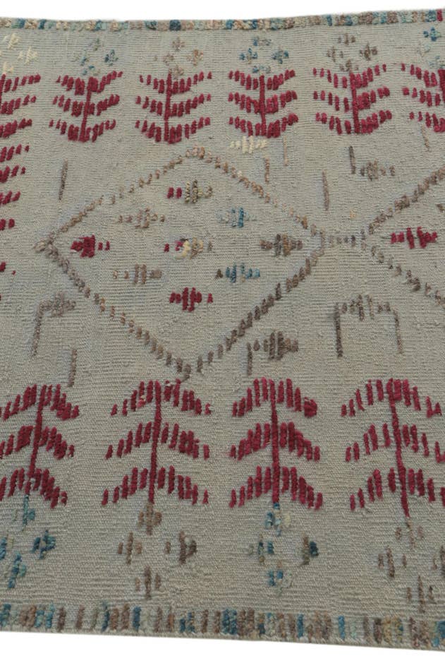 Detail image of 4' 3 x 6' Hand Knotted Darya Wool Rug