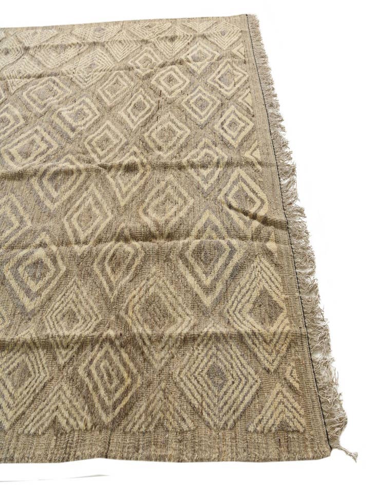 Detail image of 8' x 10' 6  Hand Knotted Darya Wool Rug