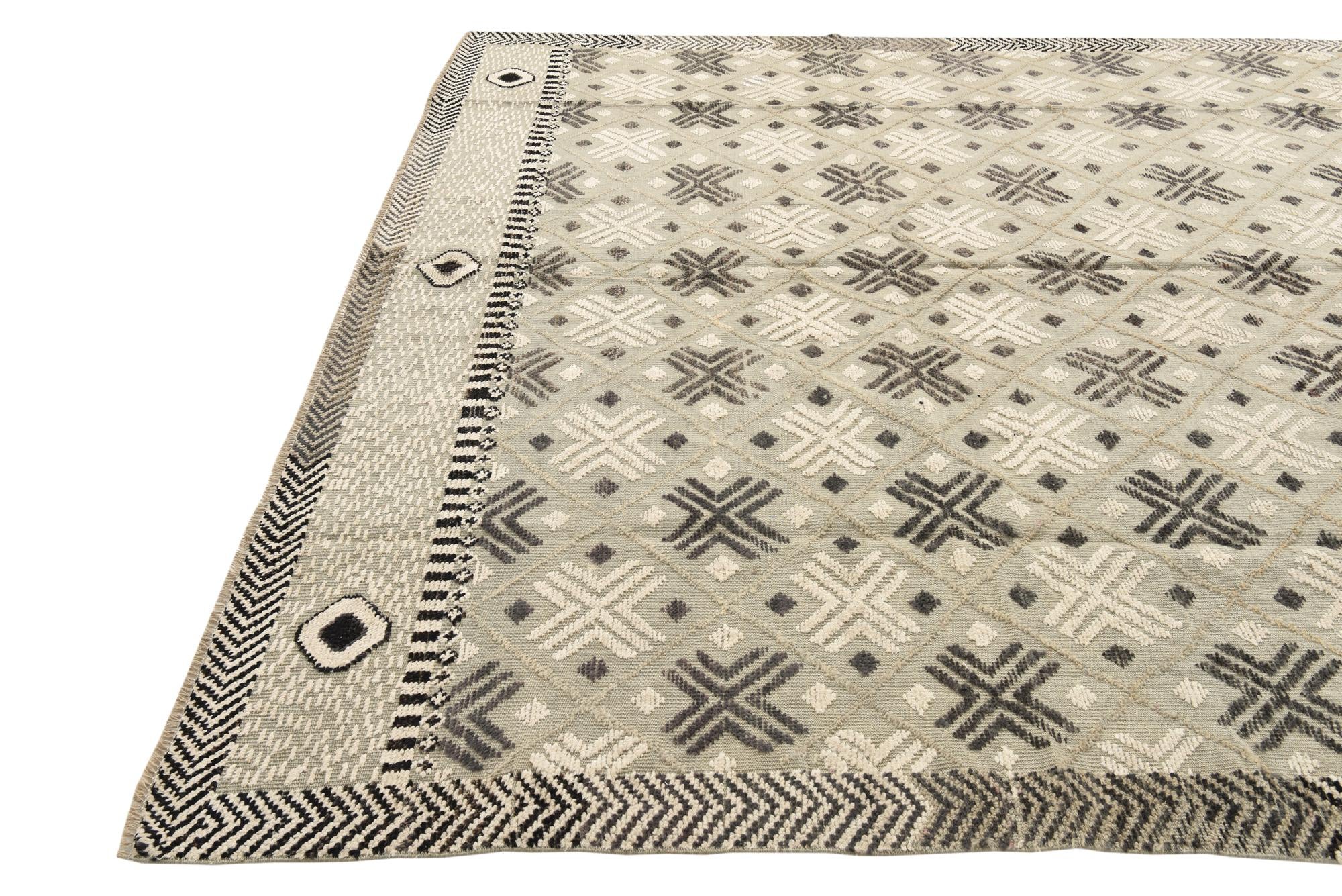 8' 9 x 12' 3 Hand Knotted Darya Wool Rug