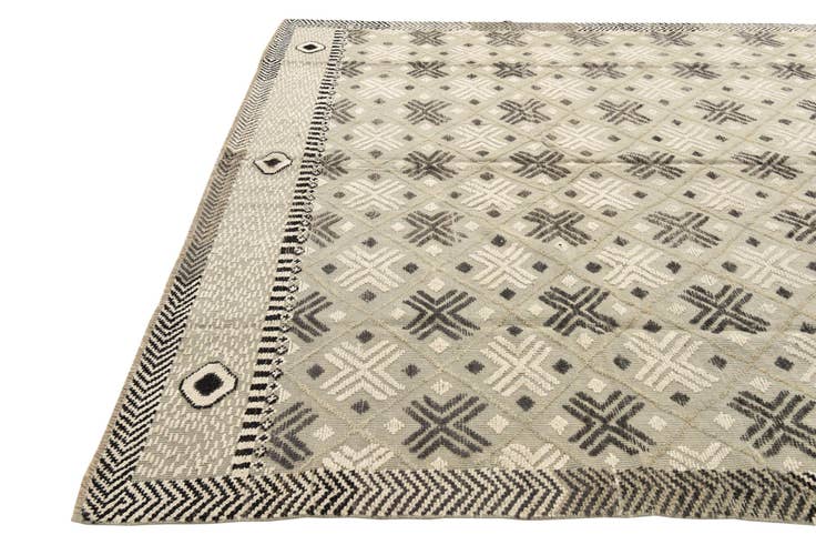 Detail image of 8' 9 x 12' 3 Hand Knotted Darya Wool Rug