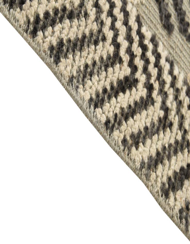 Detail image of 8' 9 x 12' 3  Hand Knotted Darya Wool Rug