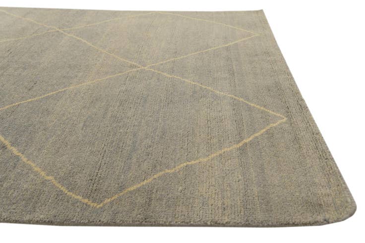 Detail image of 4' 7 x 6' 8 Hand Knotted Darya Wool Rug