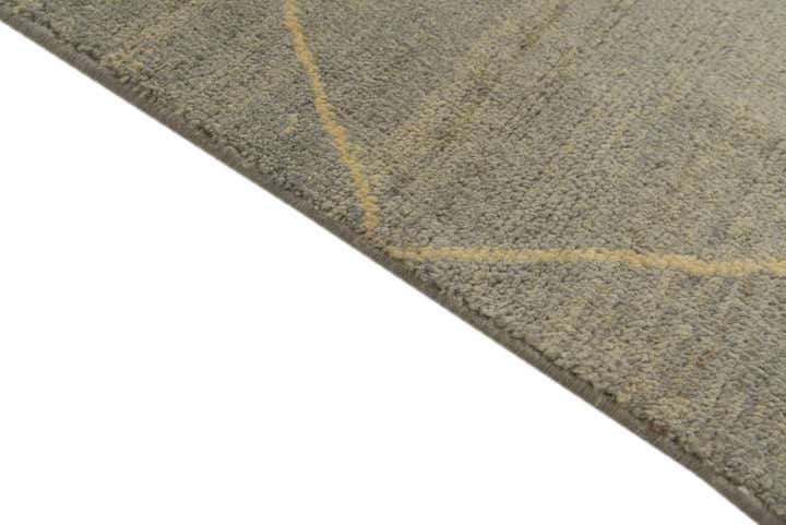 4' 7 x 6' 8 Hand Knotted Darya Wool Rug