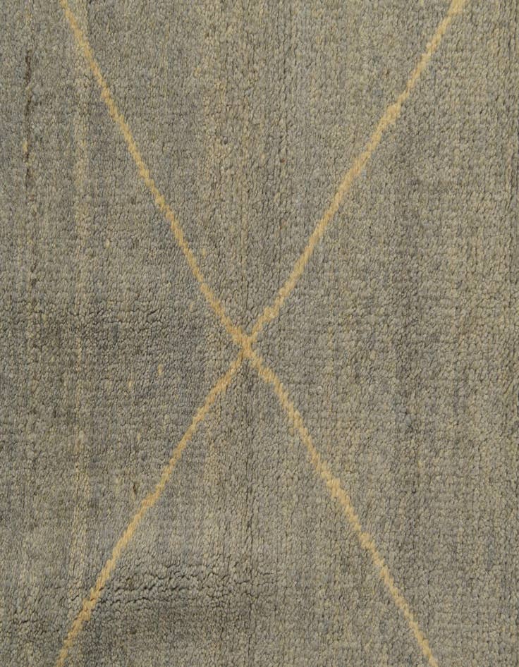 Detail image of 4' 7 x 6' 8  Hand Knotted Darya Wool Rug