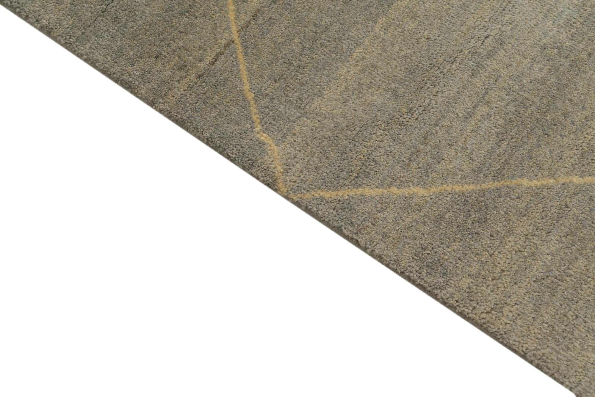 4' 7 x 6' 8 Hand Knotted Darya Wool Rug