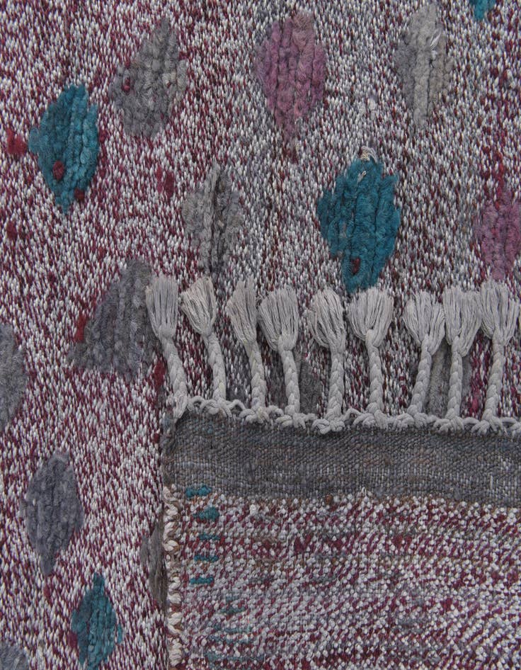Detail image of 6' 5 x 10' 1  Hand Knotted Darya Wool Rug