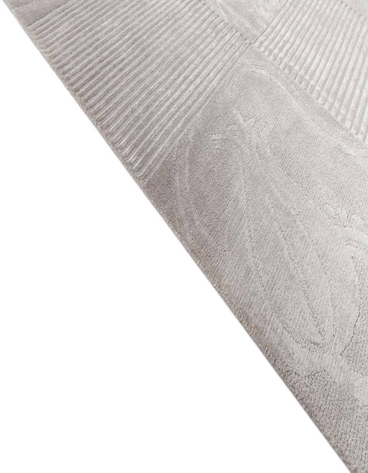 Detail image of 8' x 9' 10  Hand Knotted Darya Wool Rug