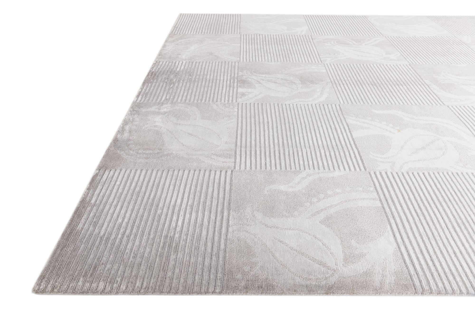 8' x 9' 10 Hand Knotted Darya Wool Rug