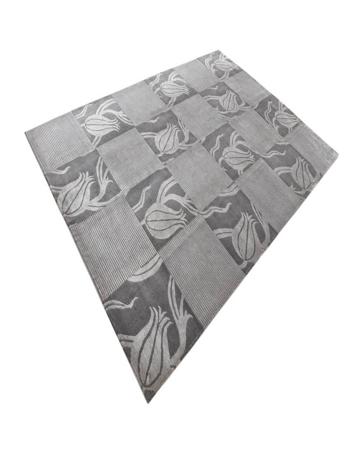 Detail image of 6' 9 x 10' 1  Hand Knotted Darya Wool Rug