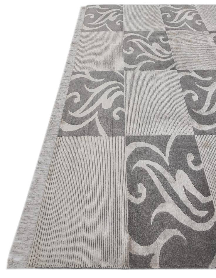 Detail image of 6' 9 x 10'  Hand Knotted Darya Wool Rug