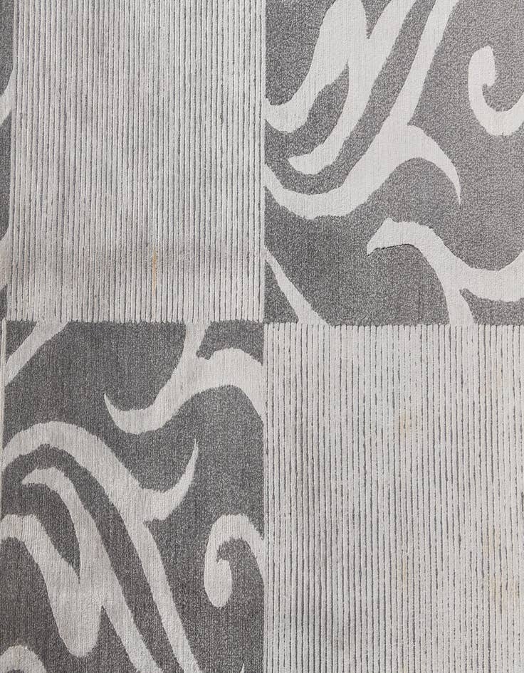 Detail image of 6' 9 x 10'  Hand Knotted Darya Wool Rug