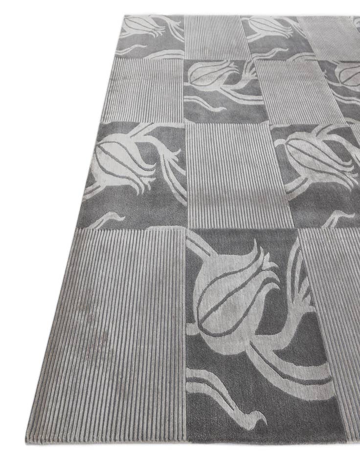 Detail image of 6' 9 x 10'  Hand Knotted Darya Wool Rug