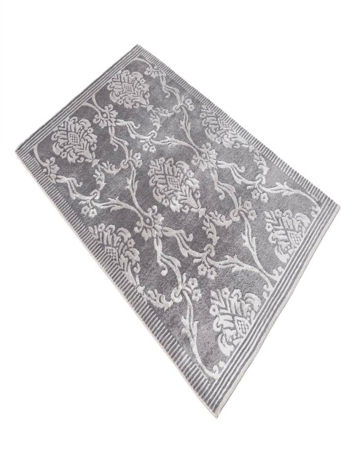 Detail image of 3' 1 x 4' 11  Hand Knotted Darya Wool Rug