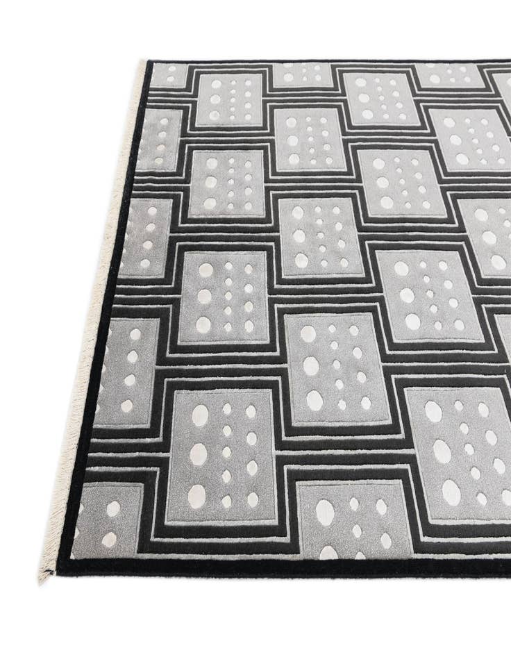 Detail image of 5' 7 x 7' 7  Hand Knotted Darya Wool Rug