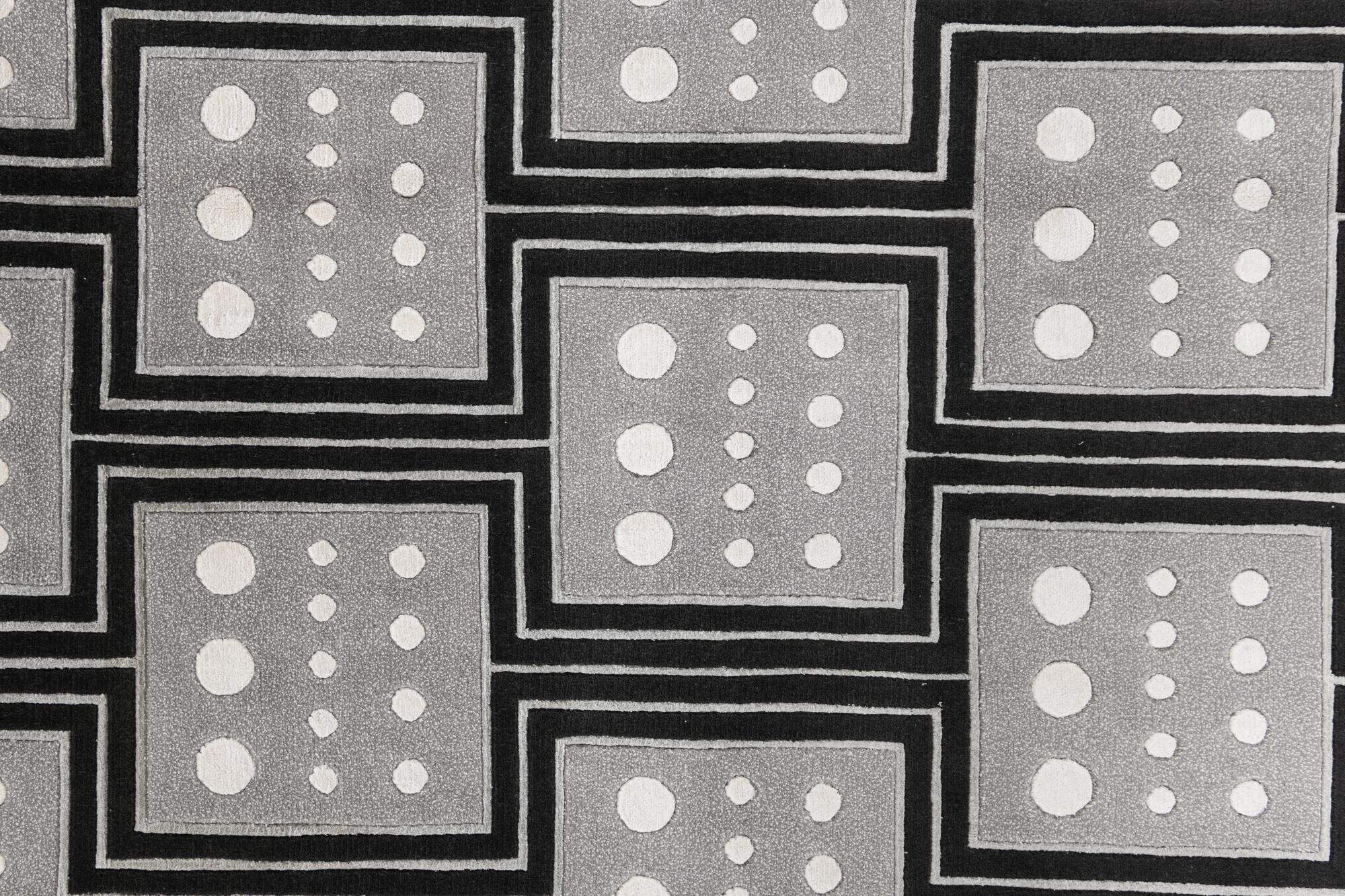 5' 7 x 7' 7 Hand Knotted Darya Wool Rug