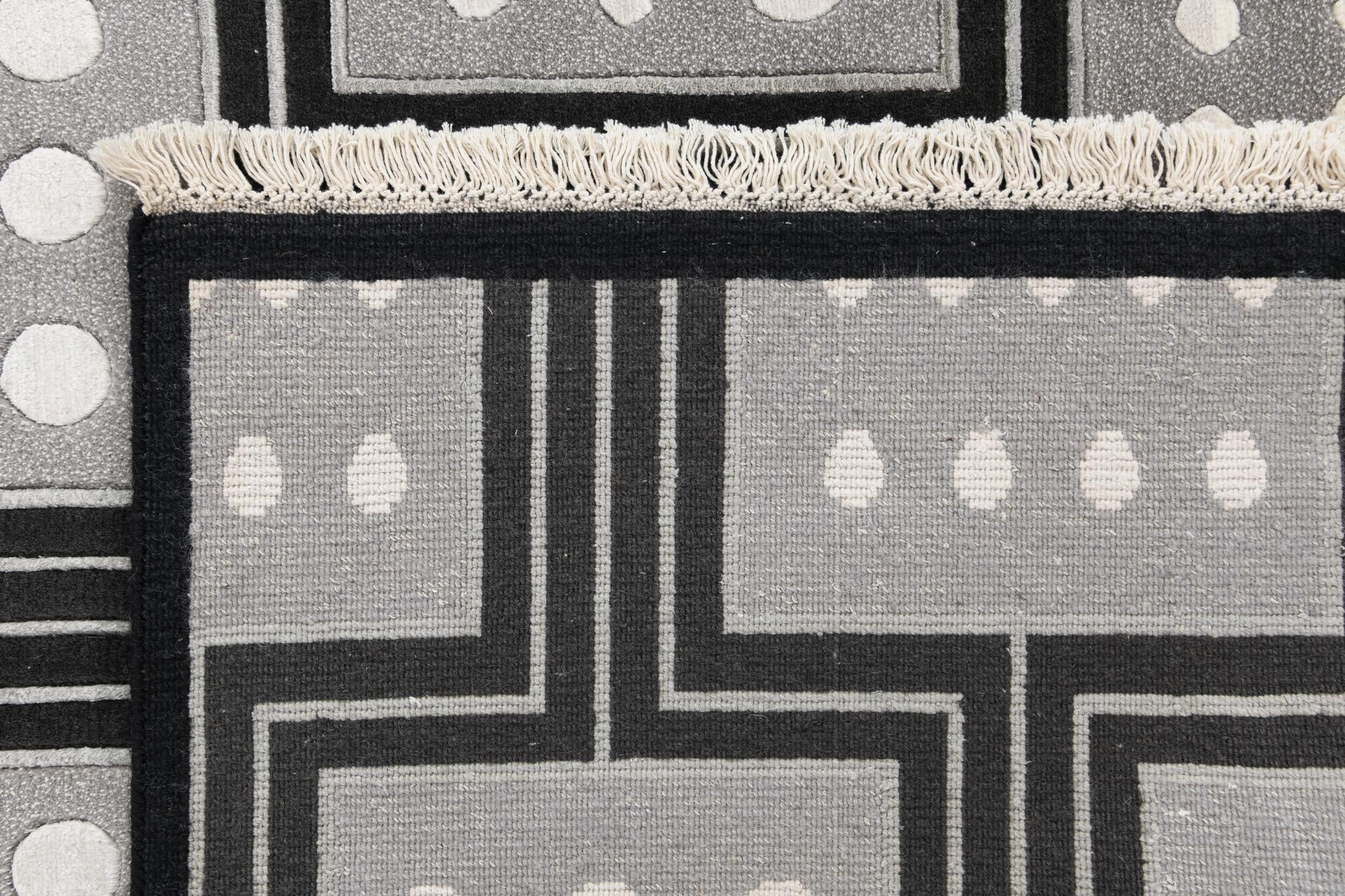 5' 7 x 7' 7 Hand Knotted Darya Wool Rug