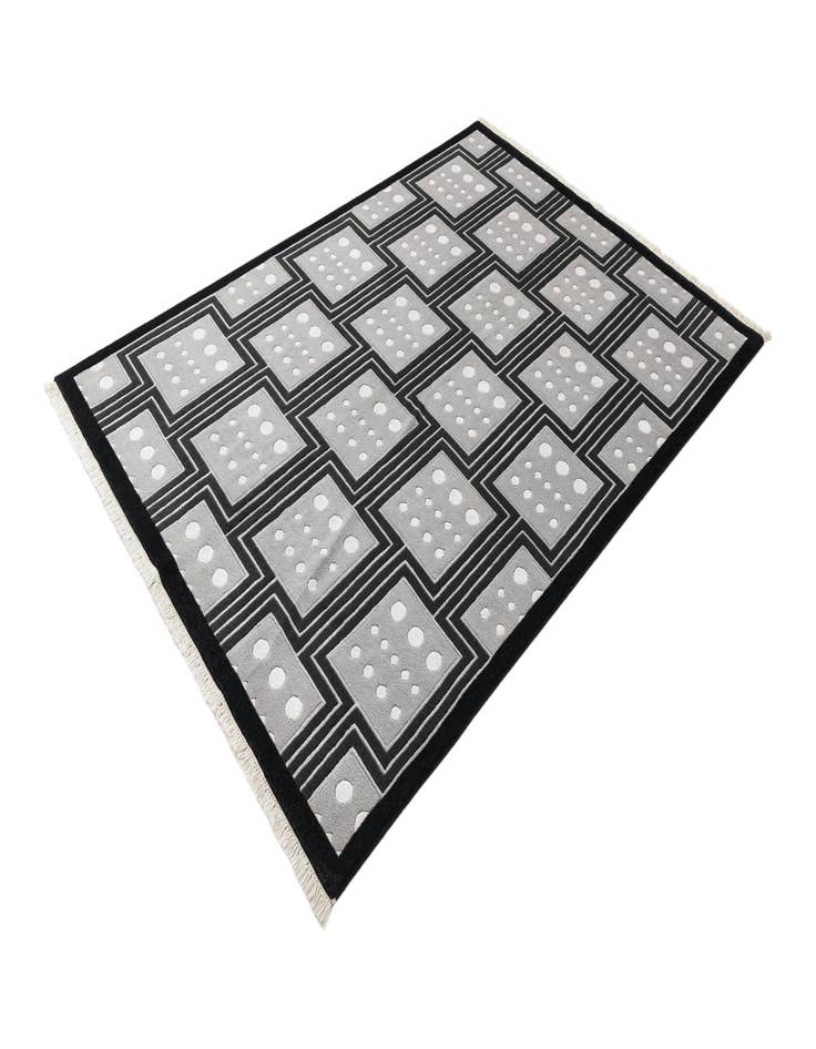 Detail image of 5' 6 x 7' 10  Hand Knotted Darya Wool Rug