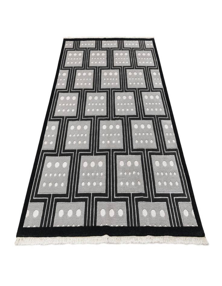 Detail image of 5' 6 x 7' 10  Hand Knotted Darya Wool Rug