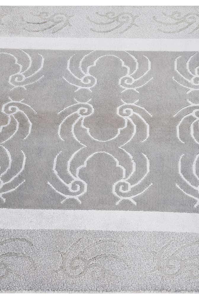 3' 10 x 5' 11 Hand Knotted Darya Wool Rug