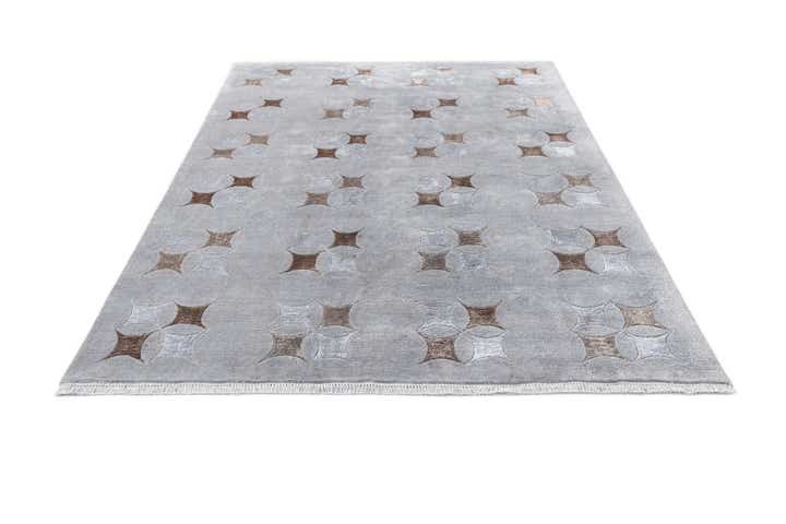5' 6 x 8' Hand Knotted Darya Wool Rug