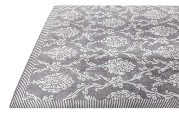 5' 9 x 8' Hand Knotted Darya Wool Rug